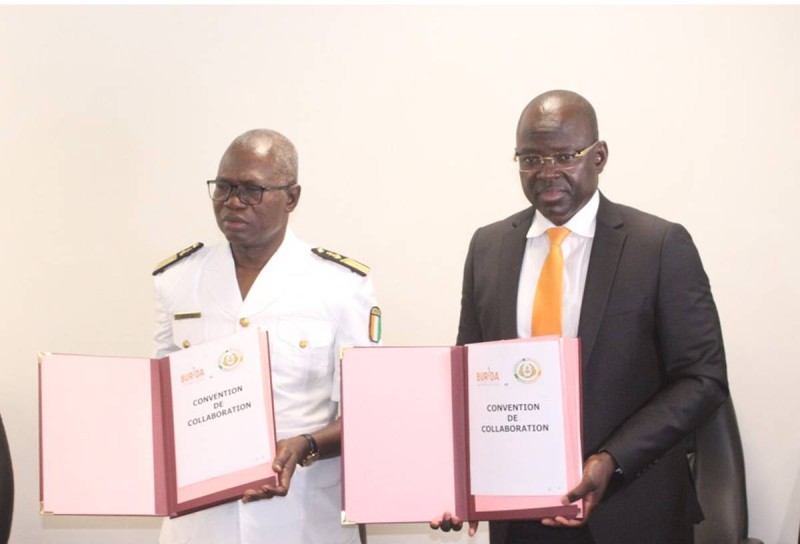 Le Colonel Julien Yao Kouassi et le Directeur général du Burida, Karim Ouattara