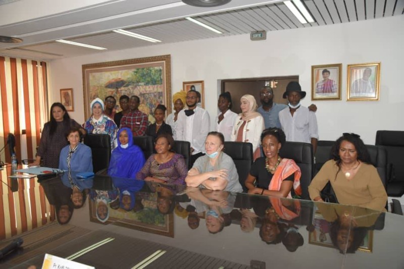 Le Groupe des épouses des chefs de mission diplomatique accrédités en Côte d’Ivoire.(Ph:Dr)