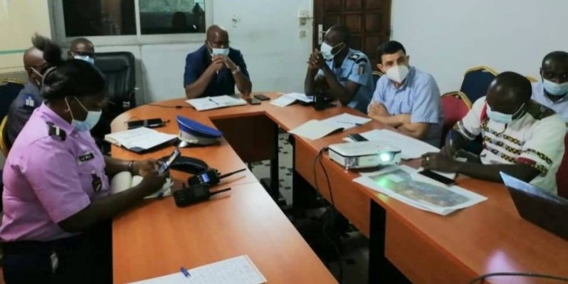 Les parties prenantes échangent sur la fluidité routière au cours des travaux (DR) 