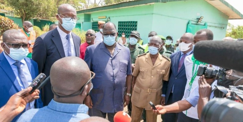 Le ministre Tchagba Laurent donne une bonne nouvelle aux populations de Bouaflé. (Ph: Dr)
