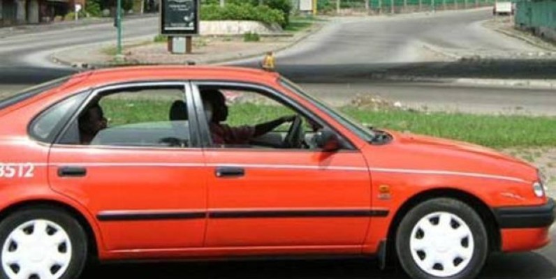 Des chauffeurs taxis de Grand-Bassam sont en grève. (Ph: Dr)