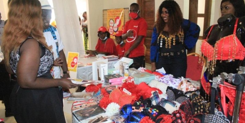 Présentation d'accessoires de beauté. (Ph: SASE)