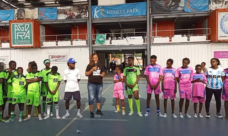 Le RCA et le FC PAROGO