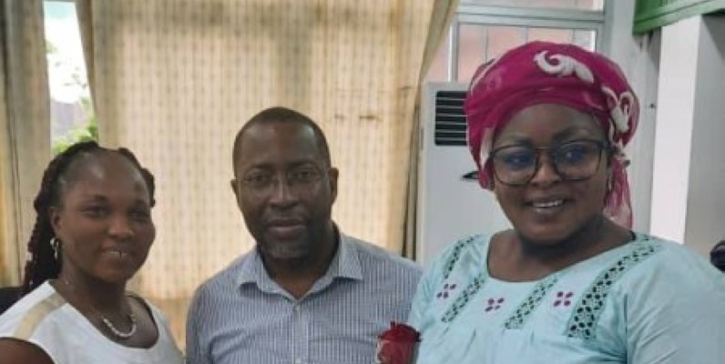 Sabine Kouakou et Fatou Sylla auprès du DG, Abdel Nouho.