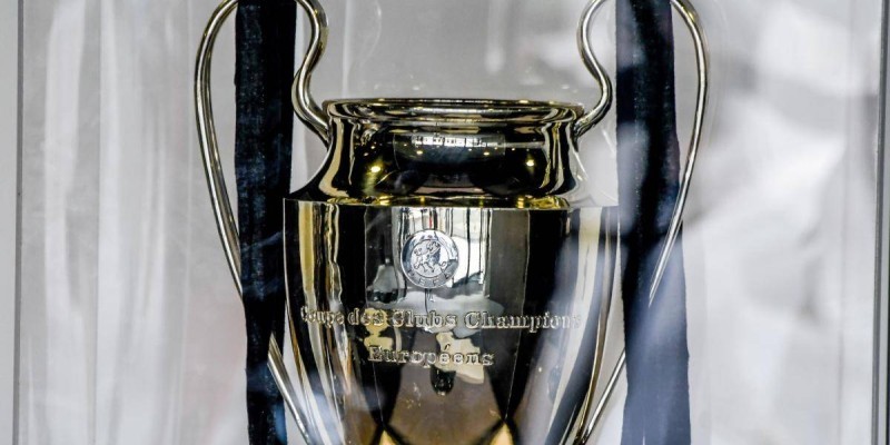 La coupe UEFA. (DR)