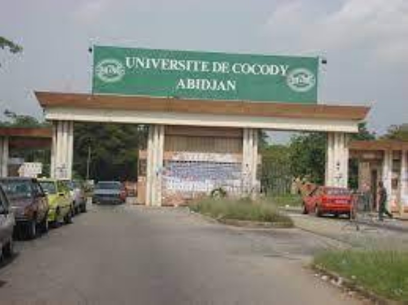 L'Université de Cocody-Abidjan. (Ph:Dr)