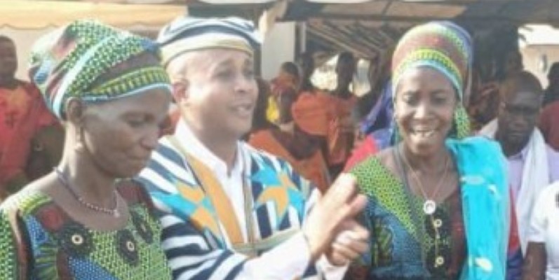 M. Koné Bakary en tenue traditionnelle wê. (Ph: Dr)