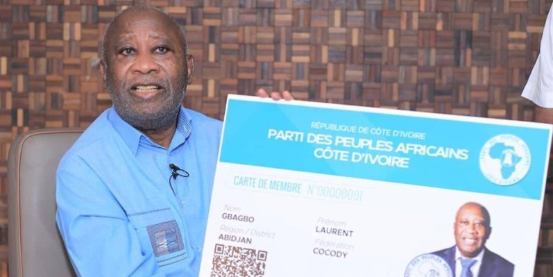 Laurent Gbagbo recevait ce jour, de façon officielle, la carte de membre de son nouveau parti. (Ppa-Ci)