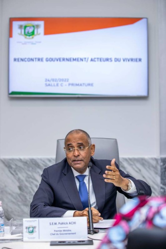 Patrick Achi a eu des échanges avec différents acteurs économiques à la Primature avant la prise de ces décisions. (Dr)