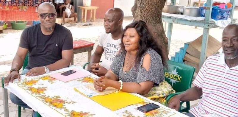 La présidente du Comité d'organisation, Miss Tamia Koko, ex-Secrétaire Générale de l’Union des Jeunes de Port-Bouët (au centre)