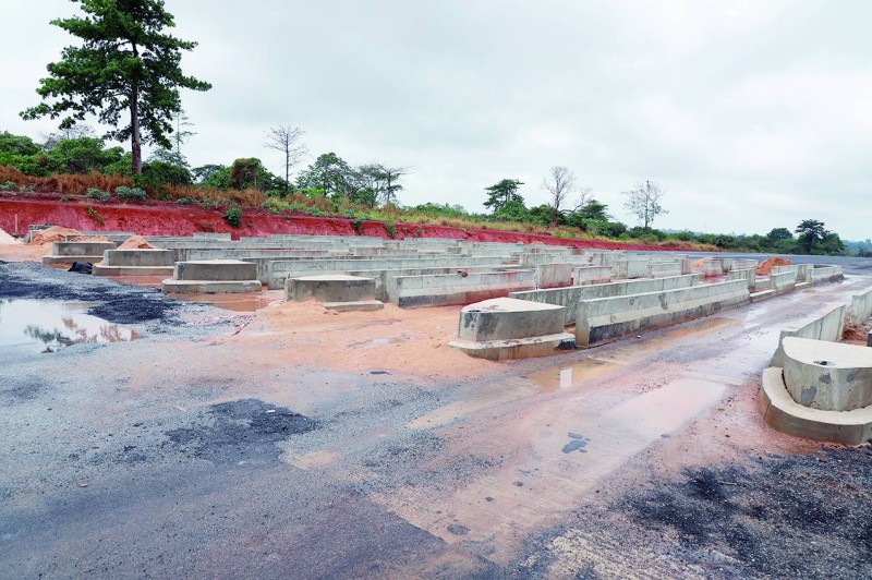 Les travaux de base sont terminés. Il reste maintenant à poser les superstructures. (Ph: Honoré Bosson)