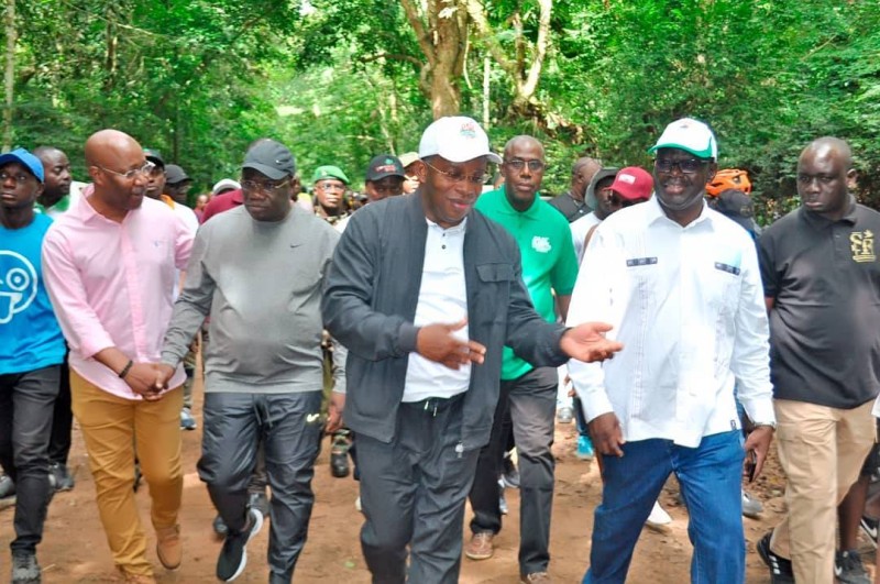La randonnée du ministre Siandou Fofana au Parc national du Banco