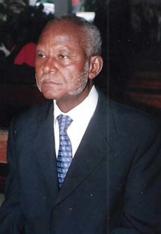 ONAGNELIN PIERRE CLAVER, Inspecteur Général de la Poste à la retraite, Commandeur de l’Ordre du Mérite des Postes et Télécommunications Officier de l’Ordre National.