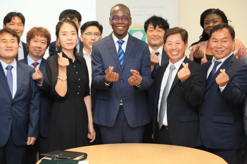Le ministre Epiphane Zoro et la délégation coréenne engagés à renforcer leur partenariat.(DR)