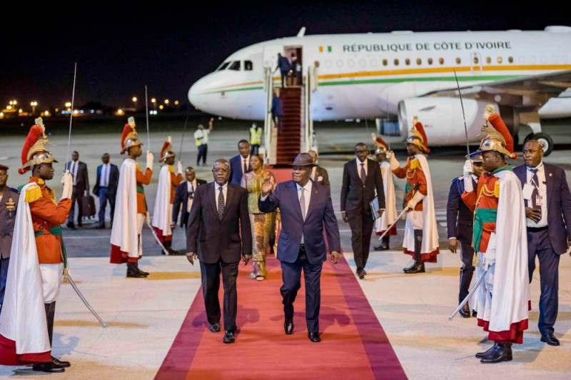 Alassane Ouattara à son arrivée, à Abidjan, dans la soirée du samedi 4 juin 2022
