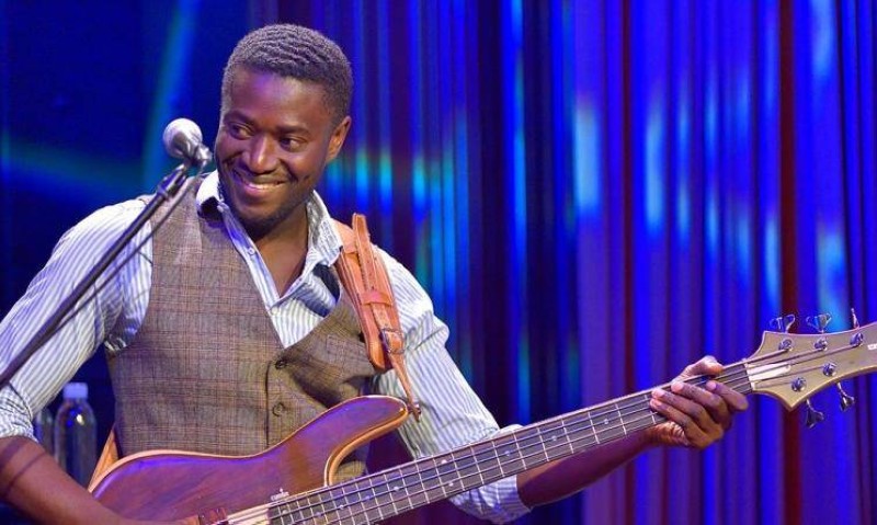 Le Jazzman sénégalais Alune Wade se produira en spectacle à Grand-Bassam et à Abidjan pour présenter son album «Sultan». (DR)