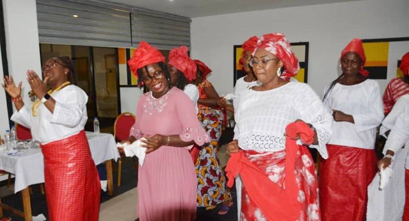 Les mamans ont chanté et dansé lors de leur fête. (Ph: Dr)