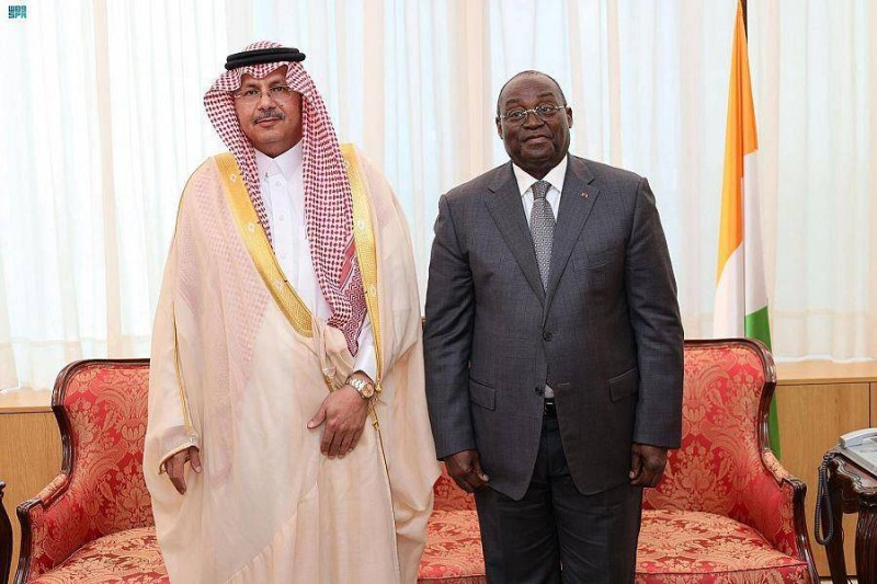 SEM Abdullah bin Hamad ALSOBAIEE et le Vice-président Tiémoko Meyliet Koné