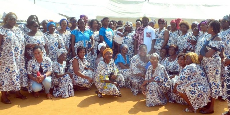 Les femmes heureuses de cette fête en leur honneur. (Bavane)