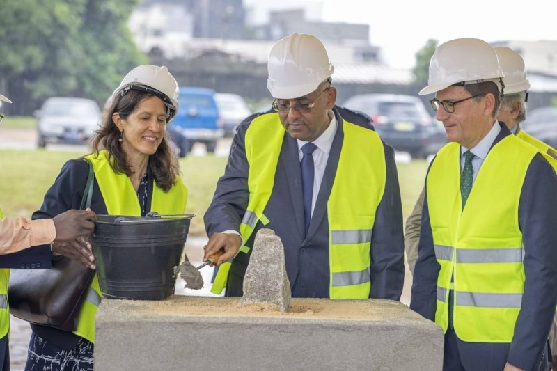 Le Premier ministre, Patrick Achi  a lancé les travaux. (DR)