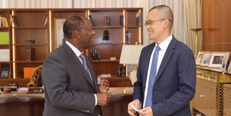 Le Président ivoirien (à gauche) et le patron de Binance ont échangé sur la cryptomonnaie. (Ph: Présidence de la République)