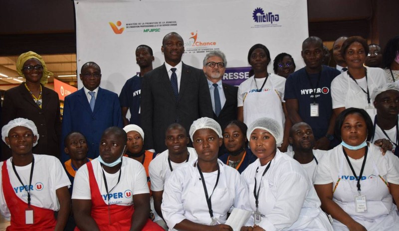 Les Ministres N’Guessan Koffi et Mamadou Touré lancent le recrutement de la 2e Cohorte du projet grande distribution