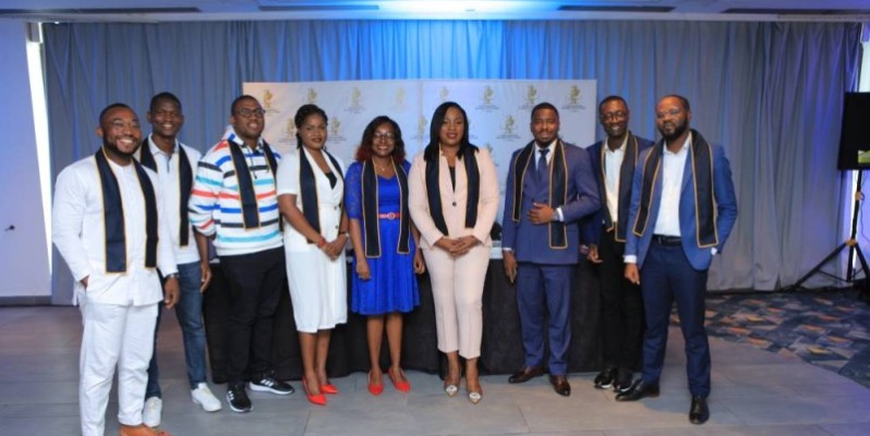 Des membres du Young Bankers club posant pour la postérité. (Ph: Dr)