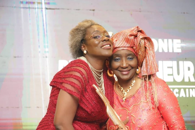 Un hommage a été rendu à la Diva Aïcha Koné pour ses 45 ans de carrière. (Ph: Dr)