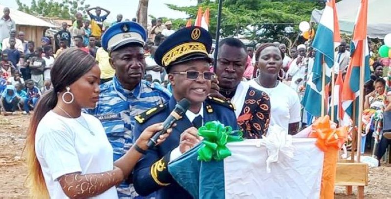Le sous-préfet de Duffrébo, Bohui Tiero Michel, s'adressant à ses administrés. (Ph: PN)