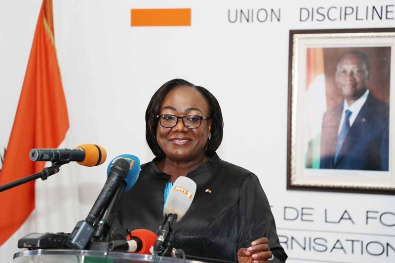 La ministre Anne Désirée Ouloto