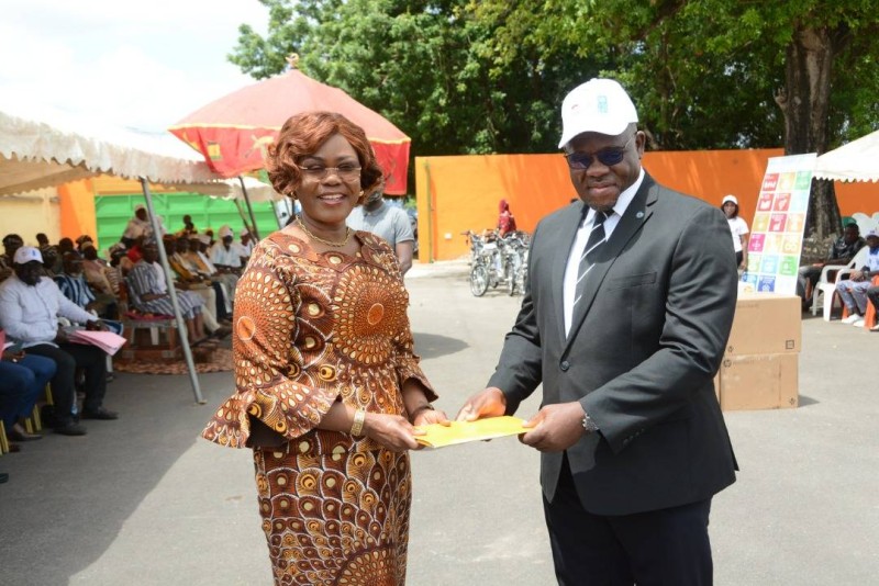 Le ministre Nialé Kaba et le représentant du Pnud. (Dr)