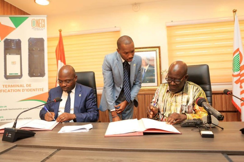 Le Directeur général de l’Oneci, Ago Christian Kodia et le président de l’Astac-Ci, Madi Ouédraogo