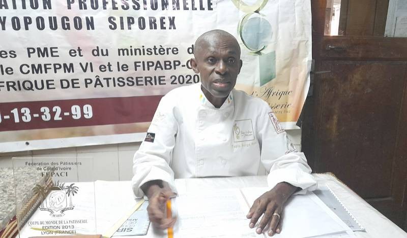 Guy Serge Yépié, président de la Fédération des pâtissiers de Côte d’Ivoire (Fepaci) et leader de l’équipe ivoirienne lors de la conférence de presse. (Ph: Dr)