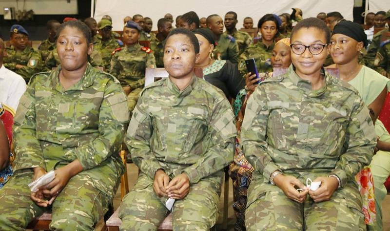 Les trois soldates des Forces spéciales libérées. (Ph: Poro Dagnogo)