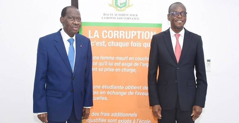 N’Golo Coulibaly, président de la HABG (à gauche) et Epiphane Zoro Bi Ballo, ministre de la Promotion de la bonne gouvernance, du Renforcement des capacités et de la Lutte contre la corruption, sont engagés à lutter contre la corruption. (Ph: Dr)