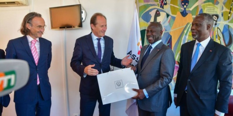 Bruno Fuchs et Adama Bictogo ont passé en revu plusieurs sujets hautement importants pour la bonne marche de l’Apf et pour le renforcement des liens de ses Etats membres. (Ph: Dr)