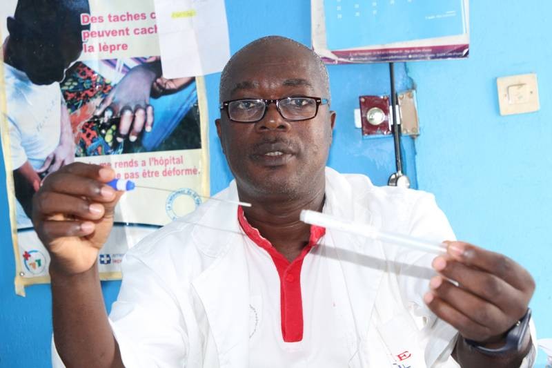 M. Koffi Daniel, l'infirmier du centre  (Joséphine Kouadio)