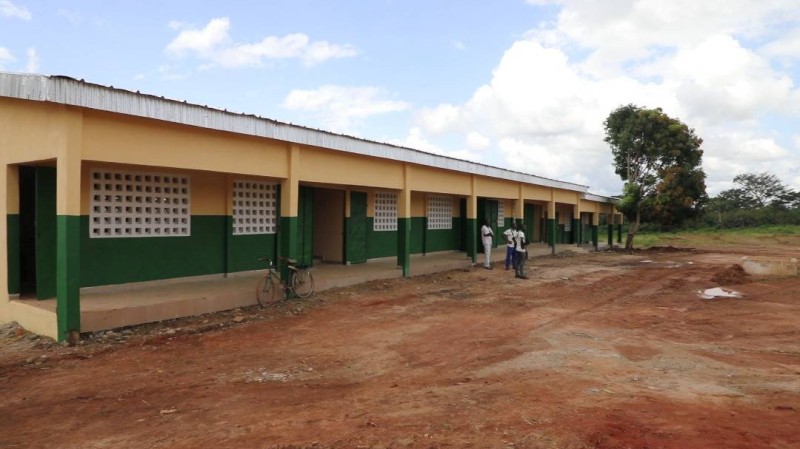 Une vue d'un bâtiment du nouveau collège de Guessabo. (DR)
