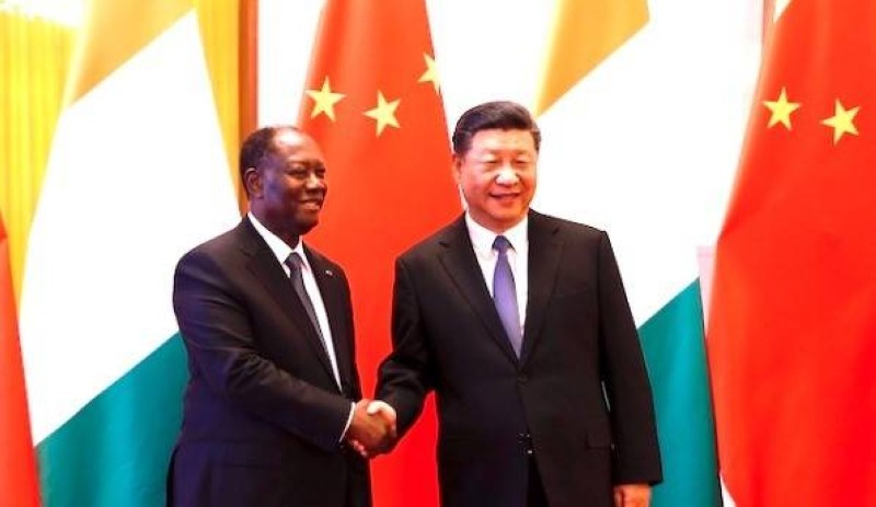 Les Présidents Xi Jinping et Alassane Ouattara 