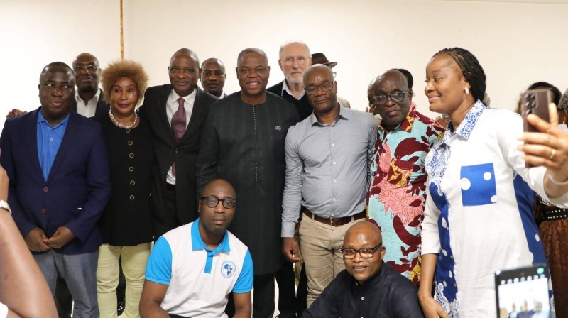 Justin Koné Katinan et les membres PPA CI France. (DR)