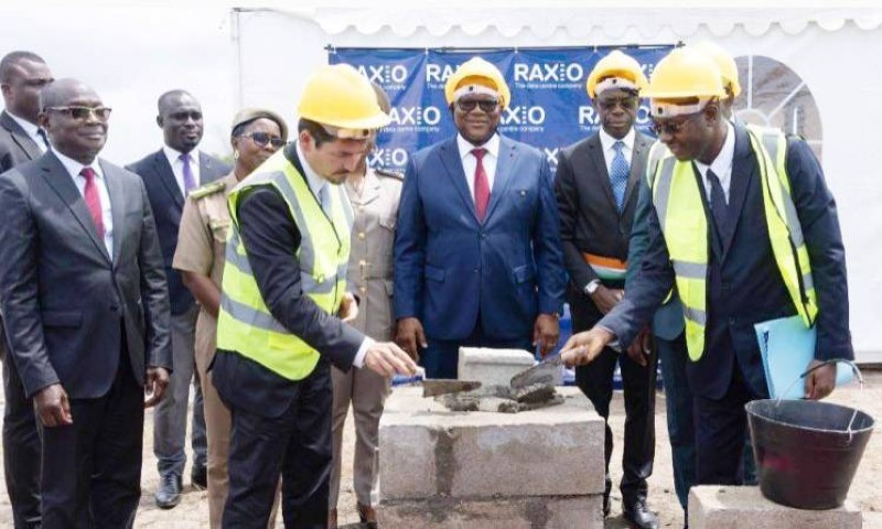 Pose de la première pierre du Data center sur le site du Vitib, à Grand-Bassam. (Ph: Dr)