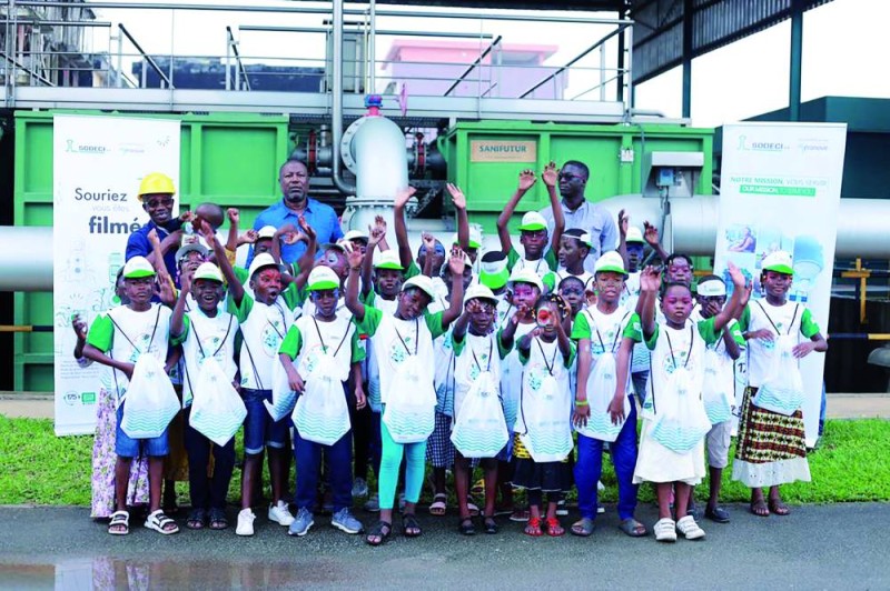 Les enfants sont repartis de l'usine souterraine de traitement d'eau de la Djibi très instruits. (Ph: Dr)