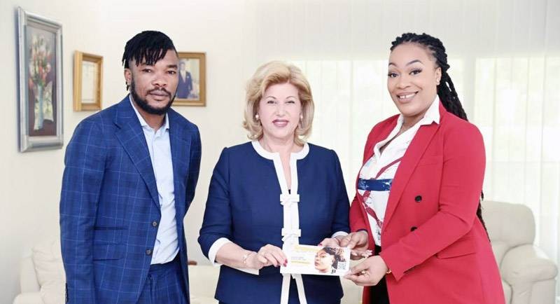 La rencontre qui s’est déroulée en présence également de l’ancien capitaine de l’équipe nationale de football,  Serey Dié. (Ph: Cabinet Première dame)