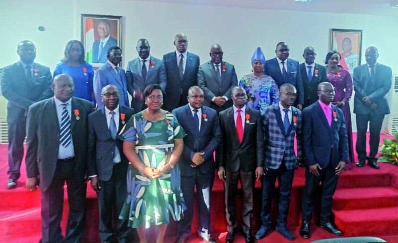 Des agents de la haute autorité de la communication audiovisuelle (Haca) ont été fait officiers et chevaliers dans l'ordre national de la Côte d’Ivoire. (Photo DR)
