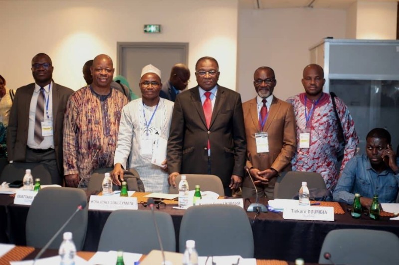 Le directeur de cabinet adjoint du ministre de l’Economie et des Finances, Bamba Vassogbo a salué la modification des statuts du Réseau. (DR)