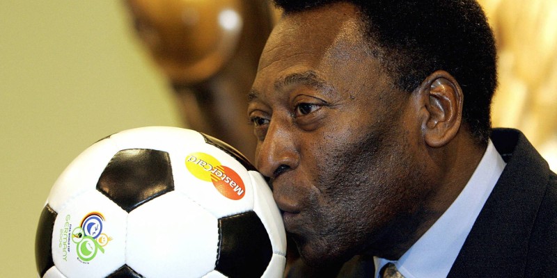 Le Roi Pelé a définitivement tourné le dos au ballon rond. (Ph: Dr)