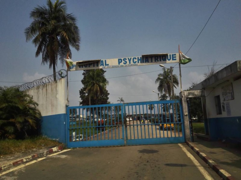 L'entrée de l'hôpital psychiatrique de Bingerville. (Ph: Bavane)