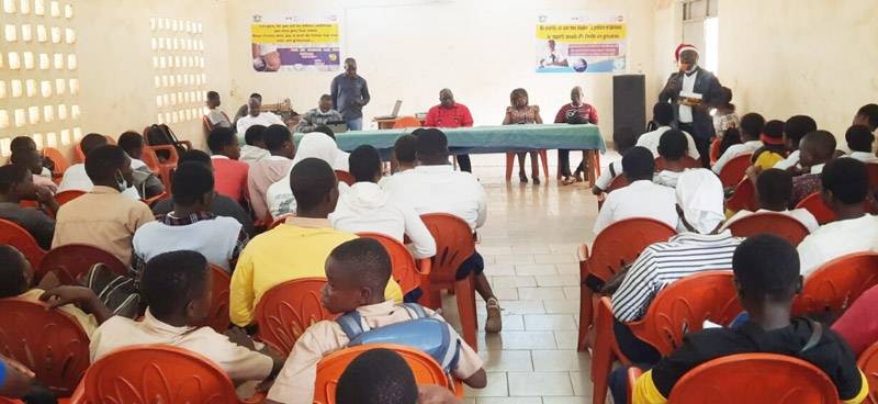 Les jeunes filles ont été invitées à se concentrer sur leurs études. (Ph: Dr)