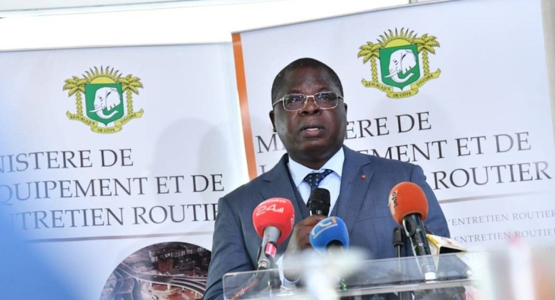 Le ministre Amedé Koffi Kouakou