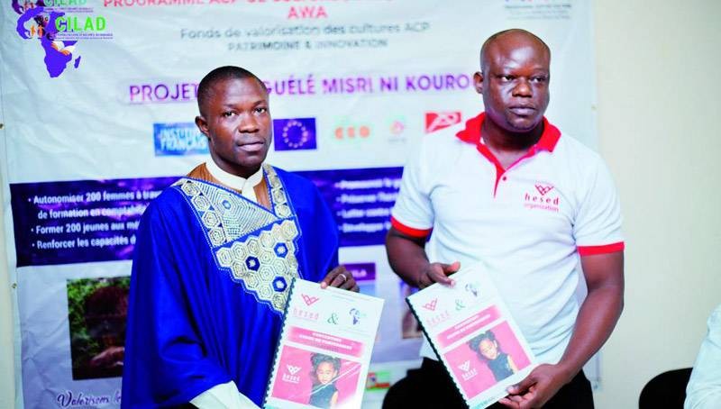 Tydiss Koné, président de l’Ong Cilad et Gérard Lékadou, représentant exécutif pays de l’Ong Hesed Organization international en Côte d’Ivoire ont décidé de conjuguer leurs efforts. (Ph: Dr)